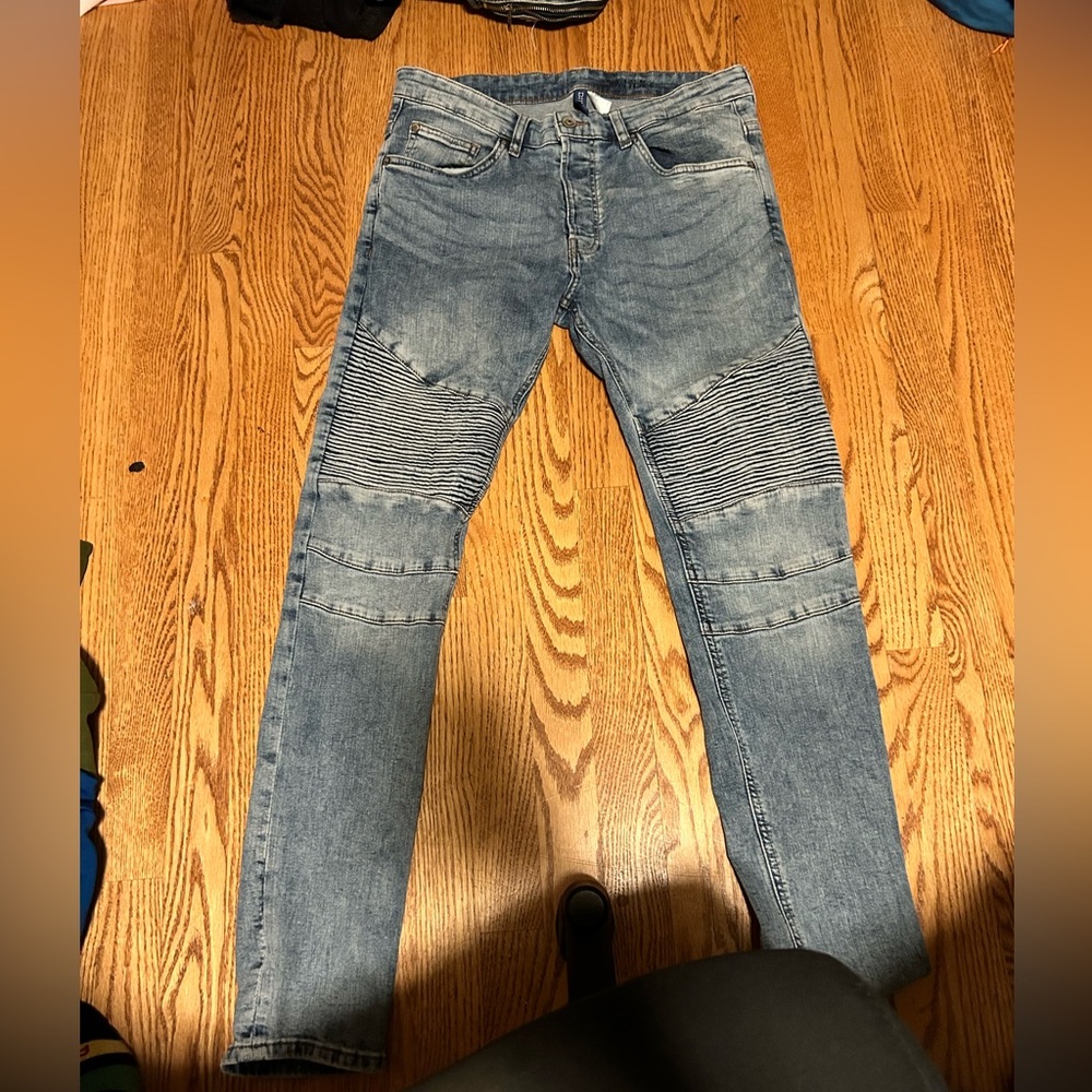 H&M Biker Jeans!!! I only wore it once, didn’t really fit me!!!